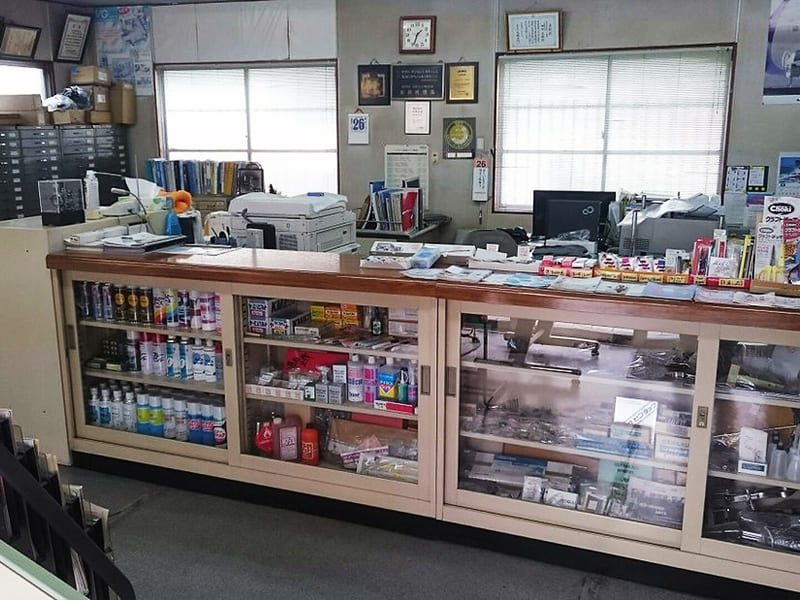 株式会社有紀ミシン商会店内